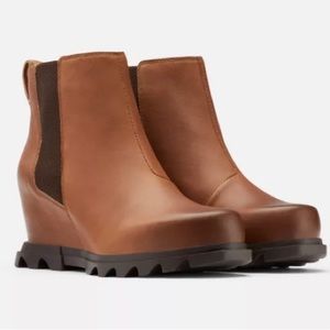 ✨Sorel Joan of Arctic Wedge III Chelsea Bootie✨